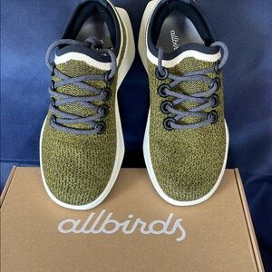 Allbirds Tree Dasher 2, in Special Edition Chasm Green color